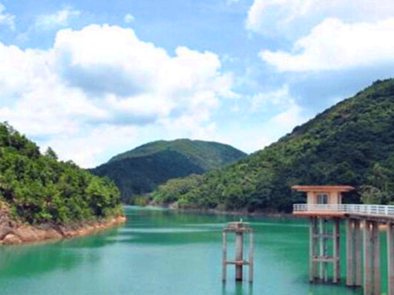 水库